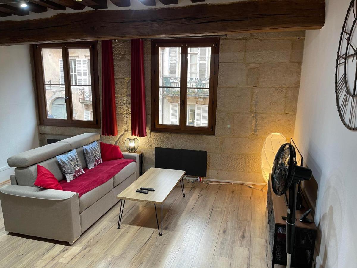Appartements Chez Delphine Et Guillaume Au Coeur De Semur En Auxois Exterior foto